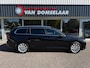 Volkswagen Passat 1.5 TSI Business + - Automaat Pano Trekhaak Navi Stoelverwarming Apple Carplay Android Auto