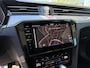 Volkswagen Passat 1.5 TSI Business + - Automaat Pano Trekhaak Navi Stoelverwarming Apple Carplay Android Auto