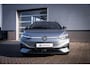 Volkswagen ID.7 Tourer Pro Limited Edition 77 kWh | 360 graden camera | Draadloze telefoonlader | Elektrisch bedienbare achterklep met sensorsturing
