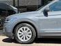 Volkswagen Tiguan 1.5 TSI Life|Rijklaar!|ACC|Trekhaak|Carplay|1e Eigenaar|Goed onderhouden