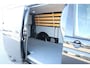 Volkswagen Transporter 2.0 TDI 150pk DSG L2H1 28 Bulli | LED Koplampen | Navigatie | App Connect | Adaptive Cruise | Digitaal Dashboard | Trekhaak | Verwarmbare Voorruit