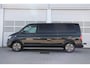 Volkswagen Transporter 2.0 TDI 150pk DSG L2H1 28 Bulli | LED Koplampen | Navigatie | App Connect | Adaptive Cruise | Digitaal Dashboard | Trekhaak | Verwarmbare Voorruit
