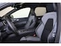 Volvo XC60 T6 Recharge AWD Plus Black Edition - Panorama/schuifdak - IntelliSafe Assist & Surround - 360º Camera - Harman/Kardon audio - Adaptieve LED koplampen - Verwarmde voorstoelen, stuur & achterbank - Parkeersensoren voor & achter - Head up display - Extra getint glas - Inklapbare trekhaak - 21' LMV