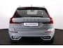 Volvo XC60 T6 Recharge AWD Plus Black Edition - Panorama/schuifdak - IntelliSafe Assist & Surround - 360º Camera - Harman/Kardon audio - Adaptieve LED koplampen - Verwarmde voorstoelen, stuur & achterbank - Parkeersensoren voor & achter - Head up display - Extra getint glas - Inklapbare trekhaak - 21' LMV