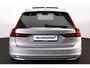 Volvo V90 T6 Recharge AWD Plus Bright - Panorama/schuifdak - IntelliSafe Assist & Surround - 360º Camera - Harman Kardon audio - Adaptieve LED koplampen - Verwarmde voorstoelen, stuur & achterbank - Parkeersensoren voor & achter - Elektr. bedienb. voorstoelen met geheugen - Draadloze tel. lader - Extra getint glas - Inklapbare trekhaak - 19' LMV