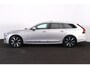 Volvo V90 T6 Recharge AWD Plus Bright - Panorama/schuifdak - IntelliSafe Assist & Surround - 360º Camera - Harman Kardon audio - Adaptieve LED koplampen - Verwarmde voorstoelen, stuur & achterbank - Parkeersensoren voor & achter - Elektr. bedienb. voorstoelen met geheugen - Draadloze tel. lader - Extra getint glas - Inklapbare trekhaak - 19' LMV