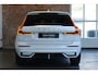 Volvo XC60 T8 Plug-in hybrid AWD R-Design Volvo XC60 T8 Recharge Automaat  AWD R-Design | Panoramadak | Premium Harman Kardon audio | 360° Parkeercamera | Google Infotaiment | Adaptive Cruise Control | Elektrisch bedienbare voorstoelen | Volvo on Call