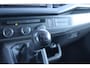 Volkswagen Transporter 2.0 TDI 110PK, L2H1, App Connect, Cruise Controle, Trekhaak, Airco,