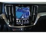 Volvo V60 2.0 T6 Plug-in hybrid AWD Plus Dark | Elektrische wegklapbare trekhaak | Adaptive Cruise Control | 360° Parkeercamera | Stoelverwarming | Stuurwielverwarming | Harman Kardon Premium Audio | Google infotainment | Longe Range