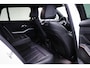BMW 3-Serie Touring 320i M-Sport High Executive | LASER LED | HEAD UP | CAMERA | TREKHAAK