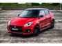 Suzuki Swift 1.4 Sport Smart Hybrid | Airco/Clima | Adaptive Cruise Control | Camera | Stoelverwarming | LM Velgen |