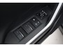 Toyota RAV4 2.5 Hybrid AWD Executive | Leder | Stoel-/stuurverwarming | Dodehoek detectie | Apple Carplay / Android Auto | Adaptive Cruise | Parkeersensoren voor/achter | Camera | Full LED | Keyless | 18 inch