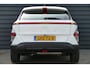 Hyundai Kona 1.6 GDI HEV Comfort Camera | Navigatie | Adaptieve Cruise | Carplay | Climate | 16" Lichtmetaal | All-Season | Achteruitrijcamera | Airco (automatisch) | Centrale deurvergrendeling met afstandsbediening