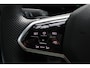 Volkswagen Golf 1.5 eTSI 150pk R-Line DSG Automaat / Panorama Schuifdak / Navigatie Pro / LM 18 inch / Camera / LED IQ