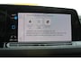 Volkswagen Golf 1.5 eTSI 150pk R-Line DSG Automaat / Panorama Schuifdak / Navigatie Pro / LM 18 inch / Camera / LED IQ