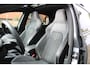 Volkswagen Golf 1.5 eTSI 150pk R-Line DSG Automaat / Panorama Schuifdak / Navigatie Pro / LM 18 inch / Camera / LED IQ