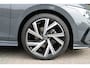 Volkswagen Golf 1.5 eTSI 150pk R-Line DSG Automaat / Panorama Schuifdak / Navigatie Pro / LM 18 inch / Camera / LED IQ