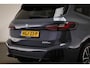 BMW 2-Serie Active Tourer 225e xDrive | Individual Storm Bay metallic | PREMIUM PACK | STUURVERWARMING | DRAADLOZE LADER | CAMERA