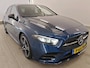 Mercedes-Benz A-klasse 180 Business Solution AMG 1e Eigenaar | Volledig Onderh | BTW | NAP | Widescreen | Stoelverwarming | Carplay | Camera | Sfeer | Navi | Climate | Keyless | Bots | PDC