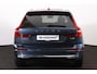 Volvo XC60 T6 Recharge AWD Plus Bright - Panorama/schuifdak - IntelliSafe Assist & Surround - 360º Camera - Harman/Kardon audio - Adaptieve LED koplampen - Verwarmde voorstoelen, stuur & achterbank - Parkeersensoren voor & achter - Elektr. bedienb. voorstoelen met geheugen - Head up display - Extra getint glas - Draadloze tel. lader - Elektr. inklapbare trekhaak - 20' LMV