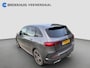 Mercedes-Benz B-klasse 250 e AMG Line | Pano | Trekhaak | Adap. Cruise | BLIS | Carplay | AMG-styling | Achteruitrijcamera | Apple Carplay/Android Auto|telefoonintegratie premium