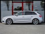 Audi A3 Sportback 1.0 TFSI Sport Pro S Line | Navigatie | Stoelverwarming | Climate Control | Cruise Control | 3x S-Line | Metallic Lak | Privacy Glas | Parkeersensoren | LED Koplampen | Lichtmetalen Velgen |