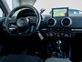 Audi A3 Sportback 1.0 TFSI Sport Pro S Line | Navigatie | Stoelverwarming | Climate Control | Cruise Control | 3x S-Line | Metallic Lak | Privacy Glas | Parkeersensoren | LED Koplampen | Lichtmetalen Velgen |