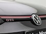 Volkswagen Golf 2.0 TSI GTI | 245 PK | Automaat | Panorama-schuif-/Kanteldak | Black Style | Stoelverwarming | Keyless | Diefstalalarm | Navigatie | LED-Mistlampen | Achteruitrijcamera | Head-Up Display | Adapt. Onderstel |
