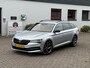 Skoda Superb Combi 1.5 TSI Greentech ACT 150pk DSG-7 Sportline Business/ Trekhaak afneembaar/ Comfort Pack/ Stoelverwarming V + A/ Adaptieve cruise/ Travel assist/ NAP