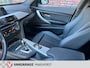 BMW 3-Serie 320i Executive Automaat ParkeerSensoren/LED/Clima/Airco/Cruise/Trekhaak/Bluetooth