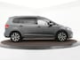 Volkswagen Touran 1.4 TSI 150pk DSG Highline 7p · Camera · Wegklapbare Trekhaak · Apple/Android Car Play · Navigatie · 17'' Inch ·