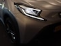 Toyota Aygo X 1.0 VVT-i MT JBL - ORIGINEEL NEDERLANDSE AUTO - AFKOMSTIG VAN 1E EIGENAAR - NAVIGATIE - JBL AUDIO - VOORSTOELEN VERWARMD - CAMERA - ADAPTIEVE CRUISE CONTROL - TWO TONE LAK - DONKER GETINTE RAMEN ACHTER - PARKEERSENSOREN VOOR/ ACHTER - MISTLAMPEN VOOR - CLIMATE CONTROL