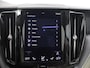 Volvo XC60 2.0 B5 Momentum Exclusive | Panoramadak | Elektrisch verstelbare Comfortstoelen + Geheugen | Navigatie | 360 Camera | DAB | Apple CarPlay/Android Auto | LED | Adaptieve Cruise Control | Ele. kofferdeksel | Harman/Kardon | Ele.wegklapbare trekhaak |