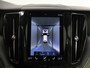 Volvo XC60 2.0 B5 Momentum Exclusive | Panoramadak | Elektrisch verstelbare Comfortstoelen + Geheugen | Navigatie | 360 Camera | DAB | Apple CarPlay/Android Auto | LED | Adaptieve Cruise Control | Ele. kofferdeksel | Harman/Kardon | Ele.wegklapbare trekhaak |