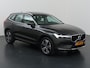 Volvo XC60 2.0 B5 Momentum Exclusive | Panoramadak | Elektrisch verstelbare Comfortstoelen + Geheugen | Navigatie | 360 Camera | DAB | Apple CarPlay/Android Auto | LED | Adaptieve Cruise Control | Ele. kofferdeksel | Harman/Kardon | Ele.wegklapbare trekhaak |