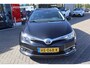 Toyota Auris Touring Sports 1.8 Hybrid Executive NL-AUTO DEALERONDERHOUDEN NAVI STOELVERW. P-SENSOREN CLIMA CAMERA CRUISE BLUETOOTH KEYLESS