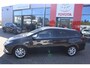 Toyota Auris Touring Sports 1.8 Hybrid Executive NL-AUTO DEALERONDERHOUDEN NAVI STOELVERW. P-SENSOREN CLIMA CAMERA CRUISE BLUETOOTH KEYLESS