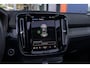 Volvo XC40 2.0 B3 Ultimate Dark | Pano | Harman/Kardon | 360 camera | Leer | Cruise adaptief | Elektrisch verstelb. bestuurdersstoel met geheugen | Apple Carplay/Android Auto | Achteruitrijcamera | Apple Carplay/Android Auto|telefoonintegratie premium | Audio installatie premium