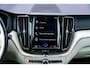 Volvo XC60 2.0 T8 Twin Engine AWD Inscription | Harman/Kardon | Power Seats | Stoelverwarming | BLIS | Volvo On Call | Sensoren voor + achter | 360 graden camera |