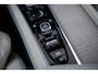 Volvo XC60 2.0 T8 Twin Engine AWD Inscription | Harman/Kardon | Power Seats | Stoelverwarming | BLIS | Volvo On Call | Sensoren voor + achter | 360 graden camera |