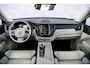 Volvo XC60 2.0 T8 Twin Engine AWD Inscription | Harman/Kardon | Power Seats | Stoelverwarming | BLIS | Volvo On Call | Sensoren voor + achter | 360 graden camera |