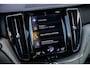 Volvo XC60 2.0 T8 Twin Engine AWD Inscription | Harman/Kardon | Power Seats | Stoelverwarming | BLIS | Volvo On Call | Sensoren voor + achter | 360 graden camera |