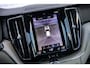 Volvo XC60 2.0 T8 Twin Engine AWD Inscription | Harman/Kardon | Power Seats | Stoelverwarming | BLIS | Volvo On Call | Sensoren voor + achter | 360 graden camera |