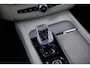 Volvo XC60 2.0 T8 Twin Engine AWD Inscription | Harman/Kardon | Power Seats | Stoelverwarming | BLIS | Volvo On Call | Sensoren voor + achter | 360 graden camera |
