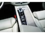 Volvo XC60 2.0 T8 Twin Engine AWD Inscription | Harman/Kardon | Power Seats | Stoelverwarming | BLIS | Volvo On Call | Sensoren voor + achter | 360 graden camera |