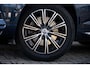 Volvo XC60 2.0 T8 Twin Engine AWD Inscription | Harman/Kardon | Power Seats | Stoelverwarming | BLIS | Volvo On Call | Sensoren voor + achter | 360 graden camera |