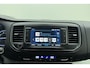 Peugeot Expert 2.0 BlueHDI 180 Long Sport DC 5 Zitplaatsen | Lederen bekleding | Dubbele zijschuifdeur |  Head up display | Achterspoiler | Navigatie | Getint glas