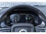 Volvo XC40 T5 Recharge R-Design | Navigatie | Stoel-/Stuurverwarming | Dodehoekdetectie | Panoramadak | Adaptieve Cruise Control | High Performance Audio | Camera | LED Koplampen | Park Assist | Volvo On Call | 19" LM