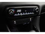 Toyota Yaris 1.5 Hybrid 115 Dynamic | €3.000,- Korting | Apple Carplay / Android Auto | Dodehoek detectie | Parkeersensoren voor/achter | Stoel-/stuurverwarming | Adaptive Cruise | Clima | Keyless | Camera | 16 inch