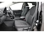 Toyota Yaris 1.5 Hybrid 115 Dynamic | €3.000,- Korting | Apple Carplay / Android Auto | Dodehoek detectie | Parkeersensoren voor/achter | Stoel-/stuurverwarming | Adaptive Cruise | Clima | Keyless | Camera | 16 inch